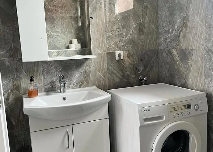 Villa Holiday فيلة بيهاتش